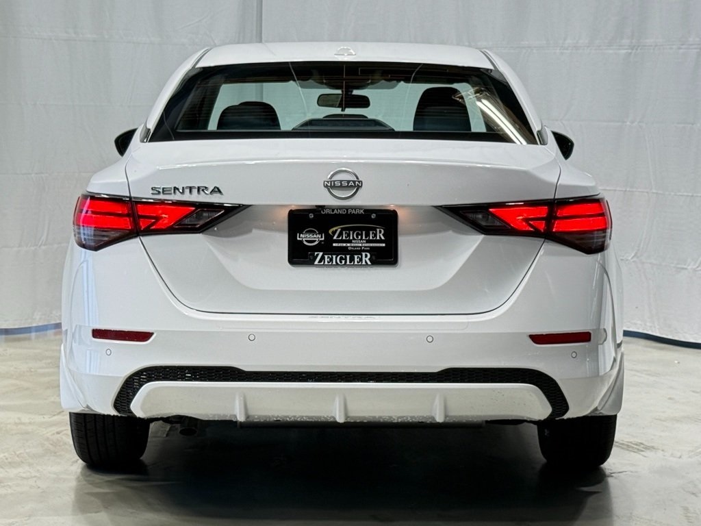 2025 Nissan Sentra SV photo 7