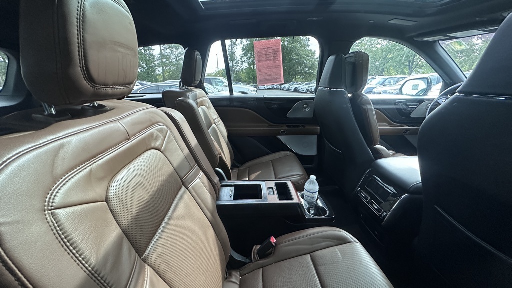 2021 Lincoln Aviator Reserve photo 3