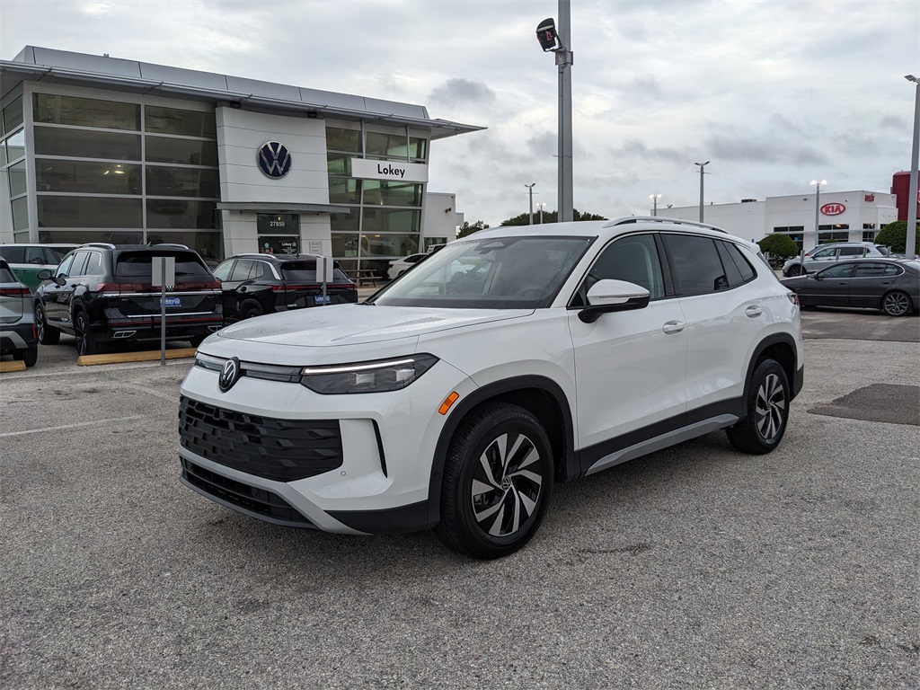 2025 Volkswagen Tiguan S photo 2