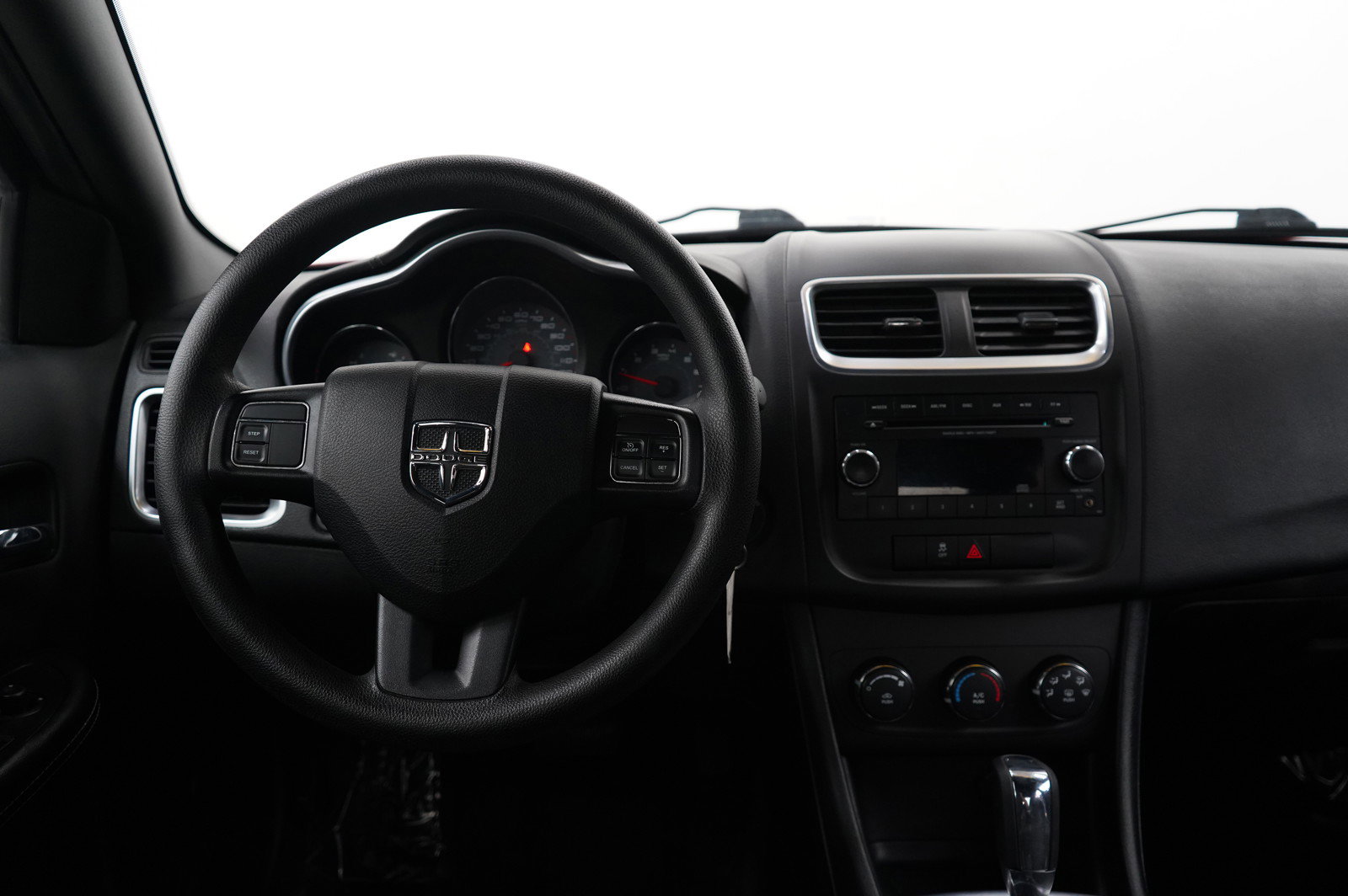 2014 Dodge Avenger SE photo 12