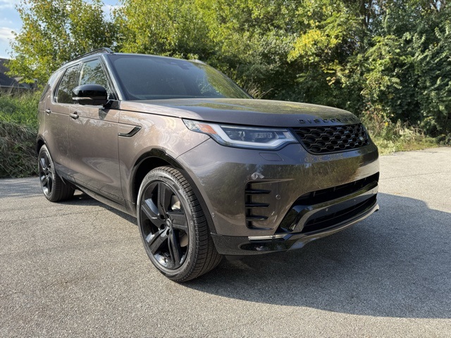 2026 Land Rover Discovery SE photo 4