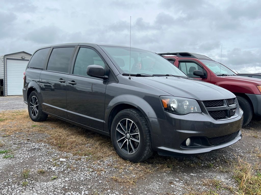 2018 Dodge Grand Caravan SE Plus photo 2