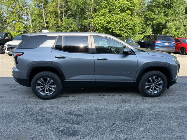 2026 Chevrolet Equinox LT photo 3