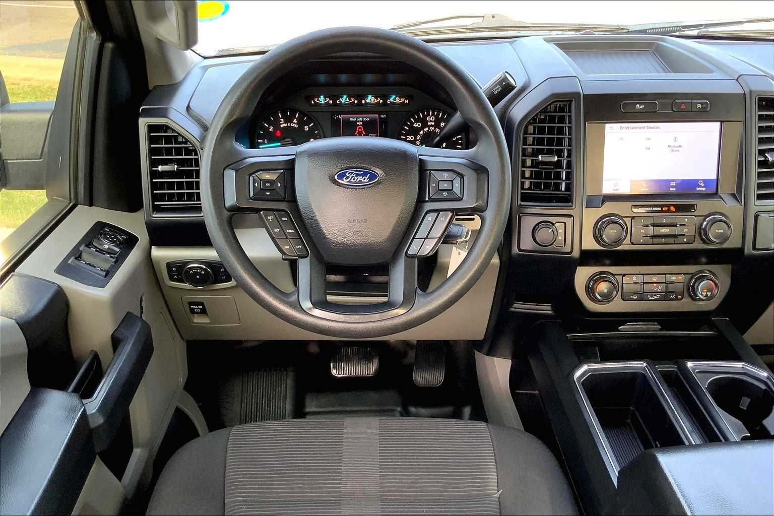2020 Ford F-150 XL photo 4