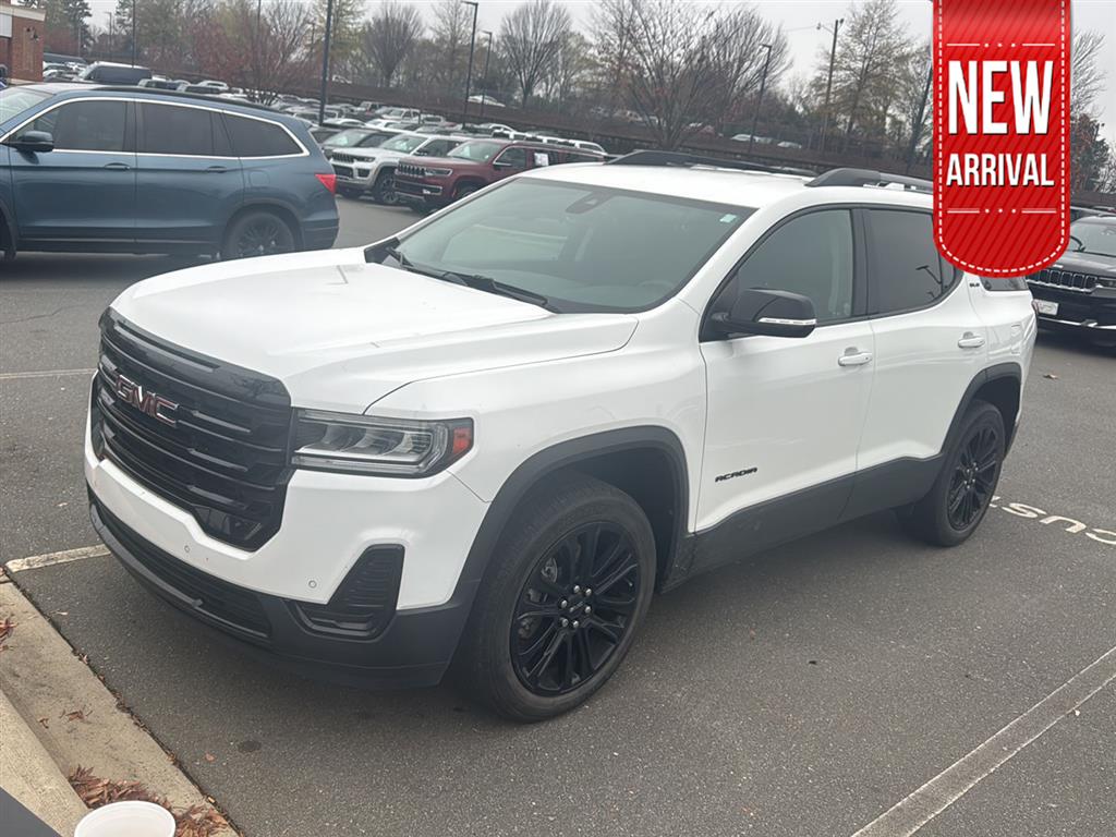 2022 GMC Acadia SLE's photo