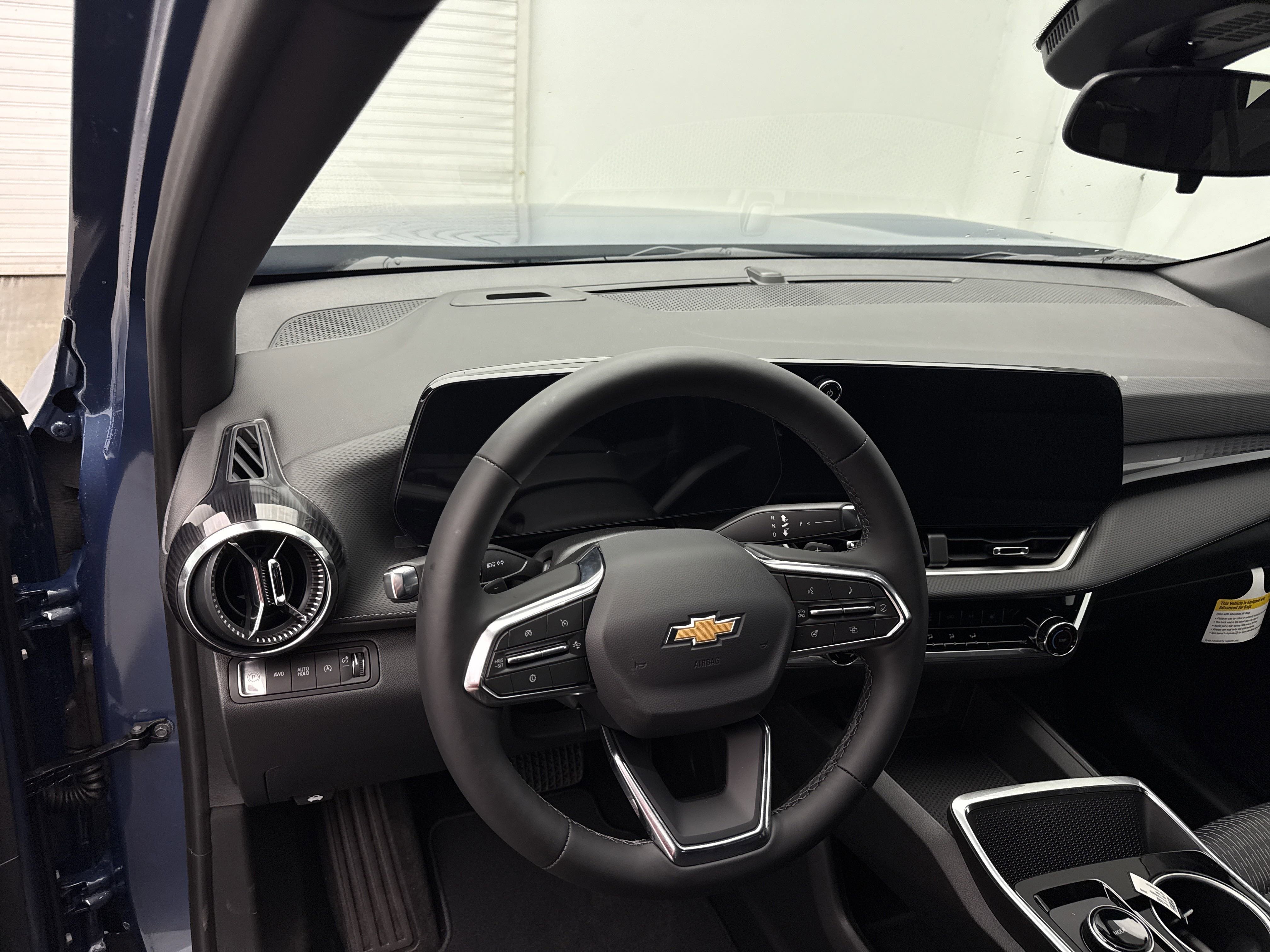 2026 Chevrolet Equinox LT photo 11