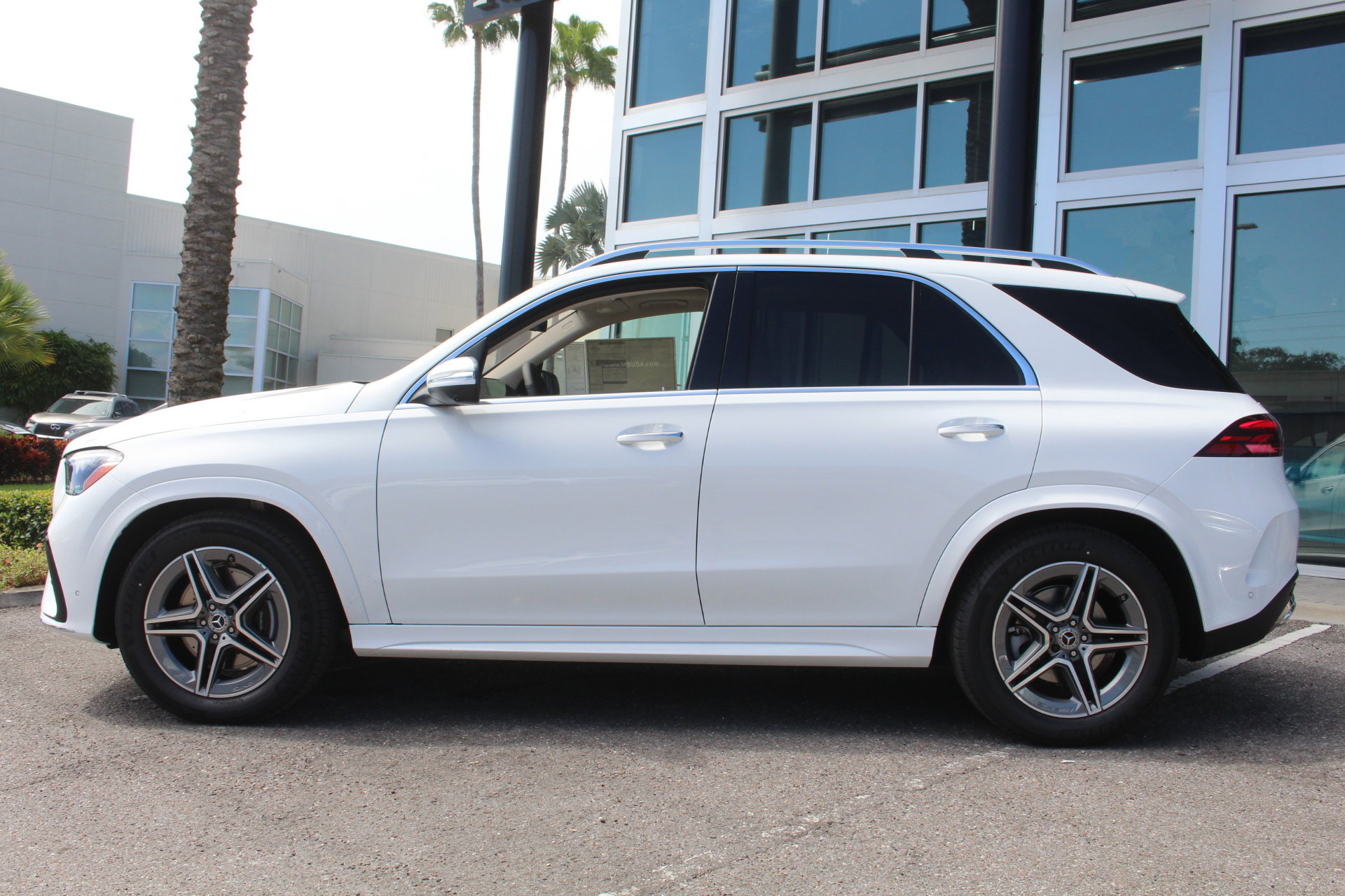 2026 Mercedes Benz GLE 450 4MATIC photo 3