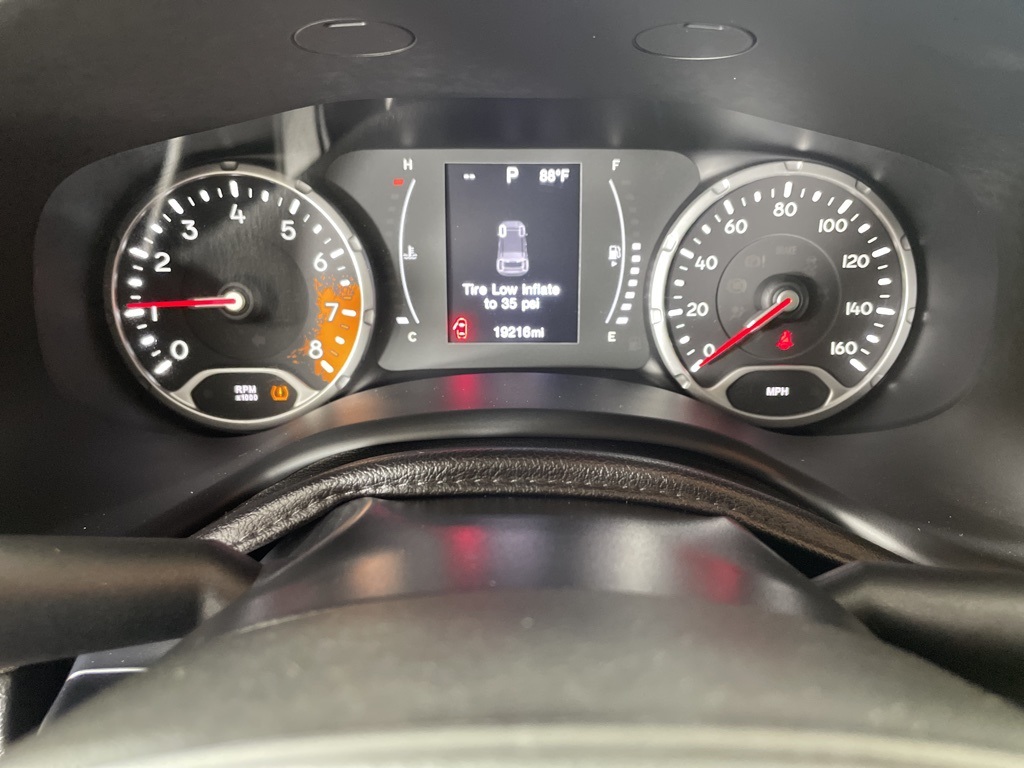 2016 Jeep Renegade Latitude photo 25