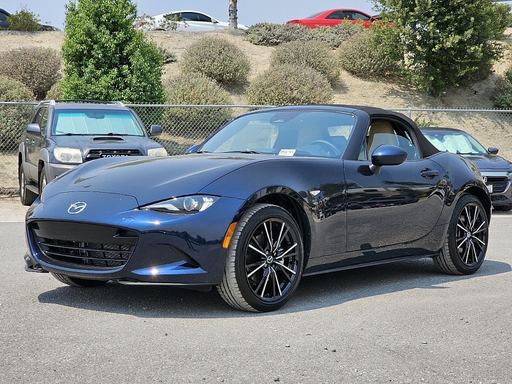 2025 Mazda MX-5 Miata Miata Grand Touring photo 4