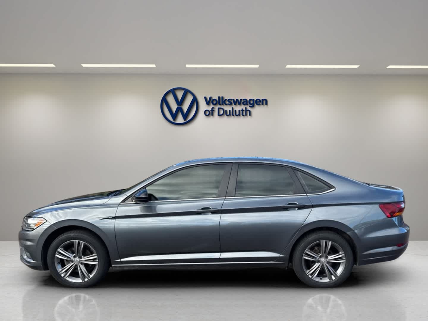 Used 2019 Volkswagen Jetta R-Line with VIN 3VWCB7BU8KM209242 for sale in Hermantown, Minnesota