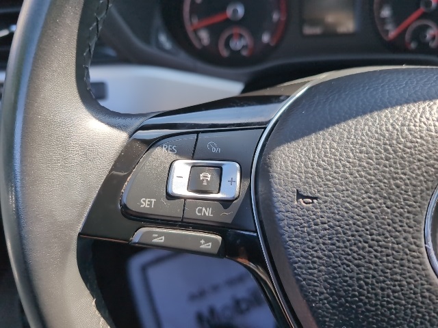 2021 Volkswagen Passat 2.0T SE photo 21