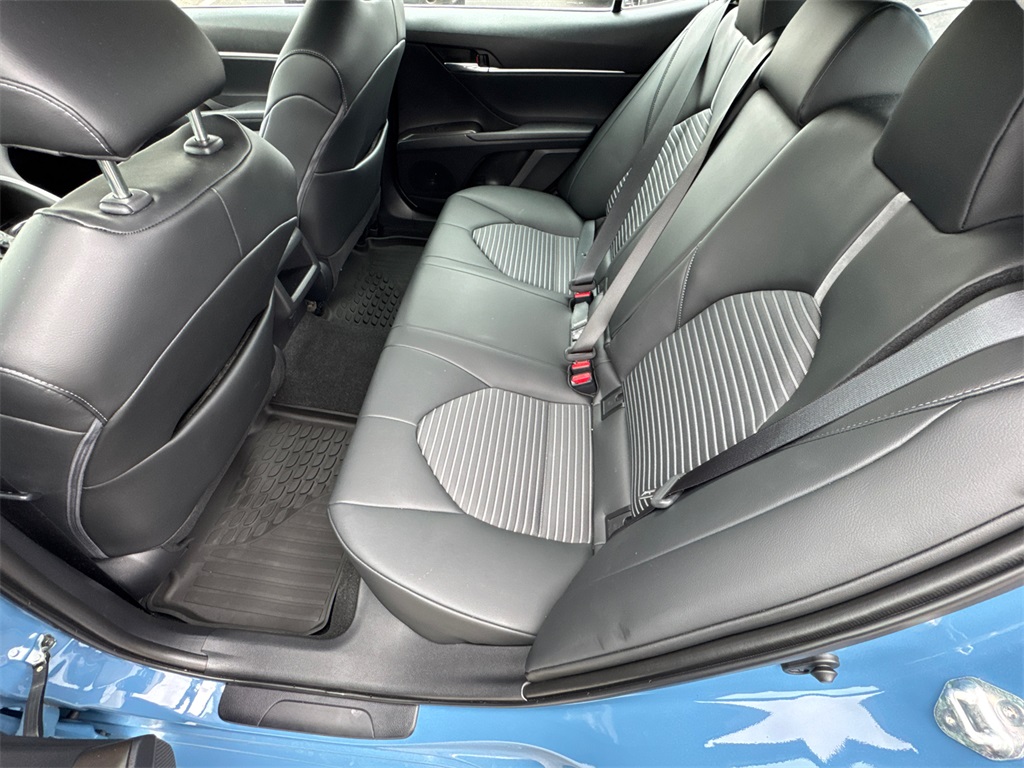 2023 Toyota Camry SE photo 19