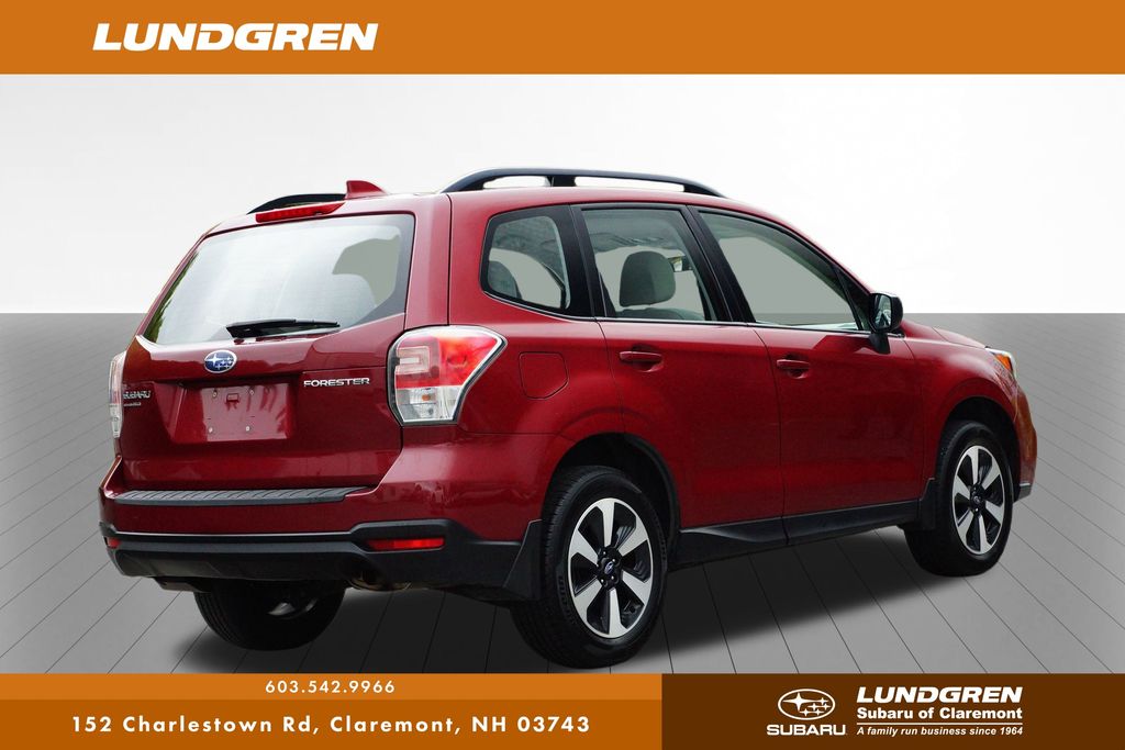 2018 Subaru Forester 2.5i photo 2