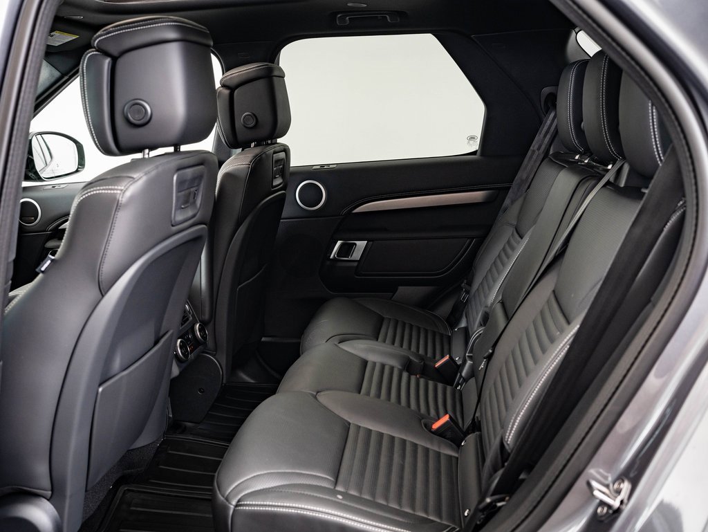 2025 Land Rover Discovery SE photo 27