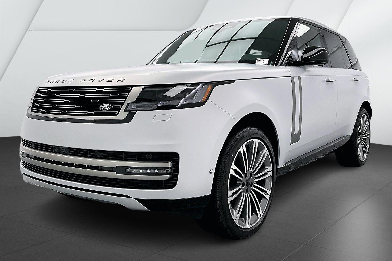 2026 Land Rover Range Rover SE's photo