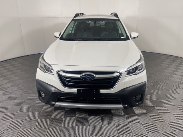 2020 Subaru Outback Limited photo 3
