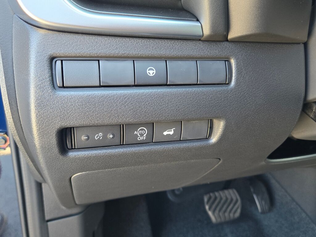 2026 Nissan Rogue SV photo 23