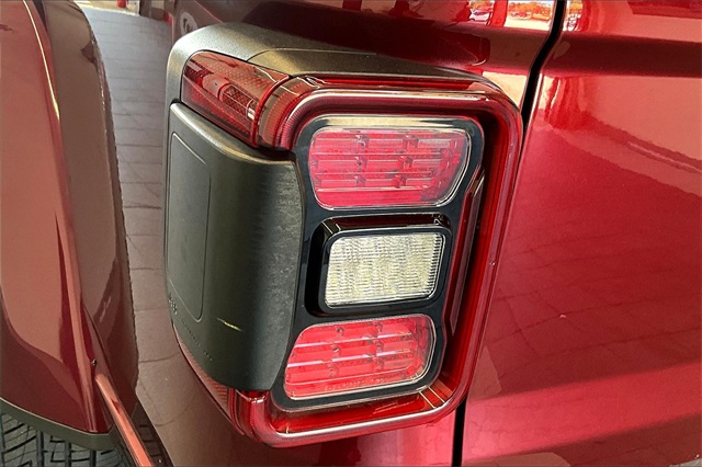 2021 Jeep Gladiator High Altitude photo 18