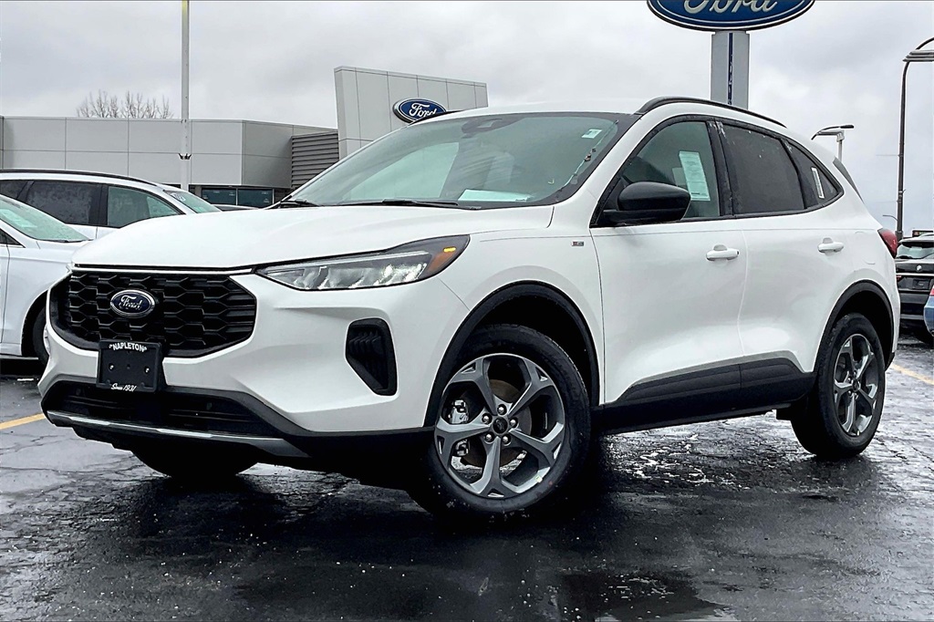 2025 Ford Escape ST-Line photo 2