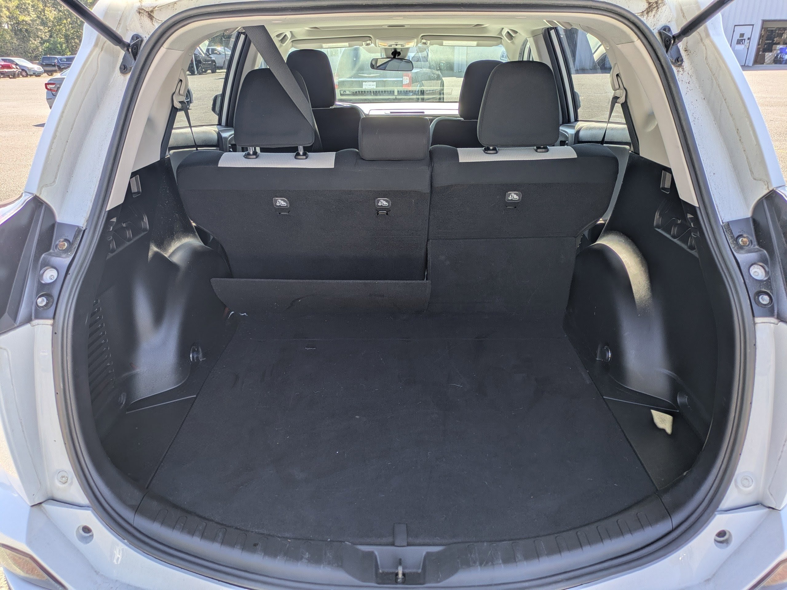 2018 Toyota RAV4 XLE photo 5