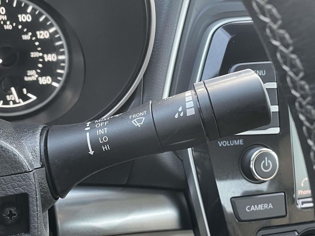 2020 Nissan Maxima SV photo 12