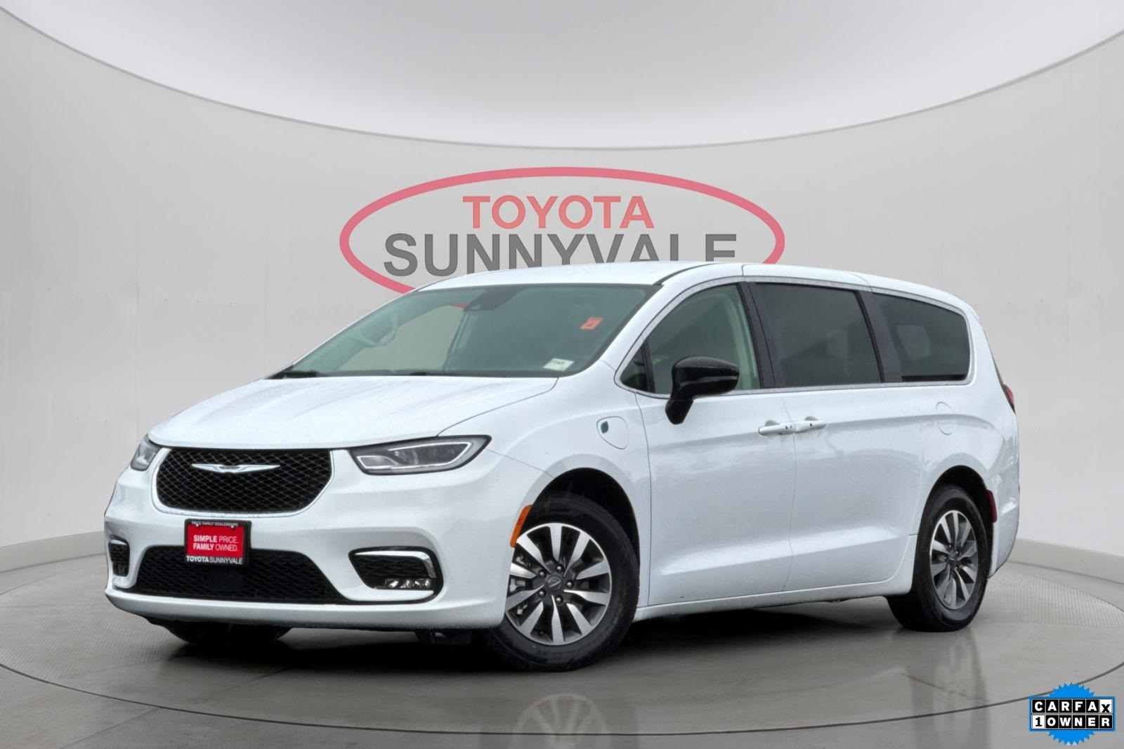 2024 Chrysler Pacifica PHEV Select