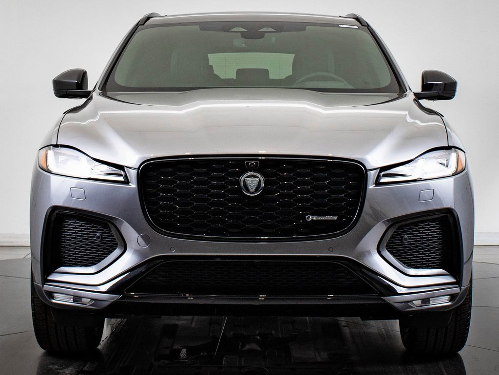 2025 Jaguar F-PACE P400 R-Dynamic S photo 2
