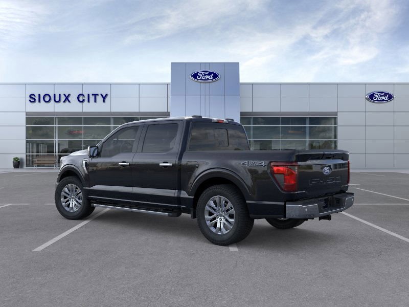 2025 Ford F-150 XLT photo 2