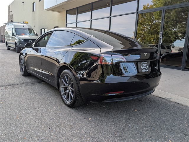 2022 Tesla Model 3 Long Range photo 5