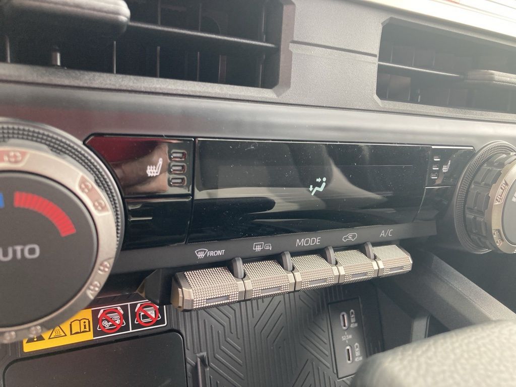 2025 Toyota 4Runner photo 19