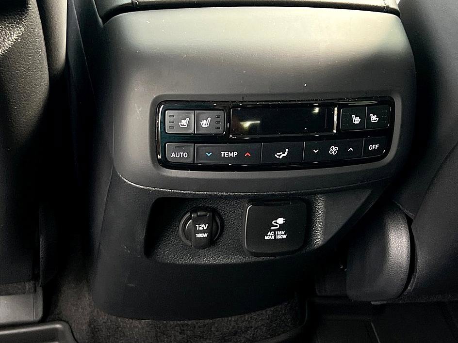 2025 Hyundai Palisade SEL photo 6