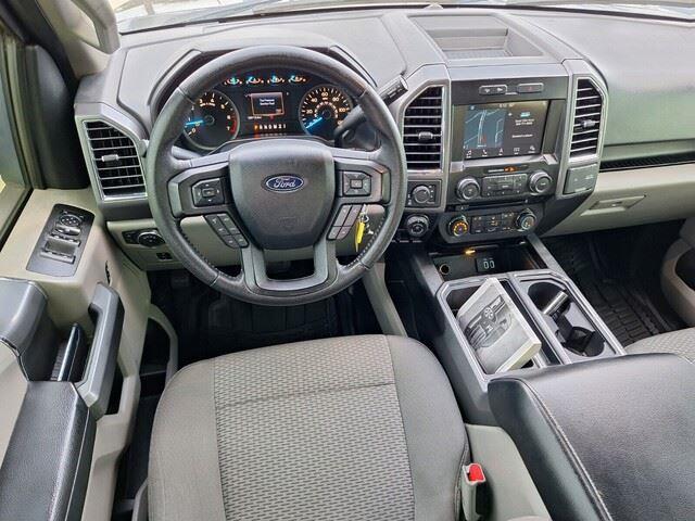 2016 Ford F-150 XLT photo 8