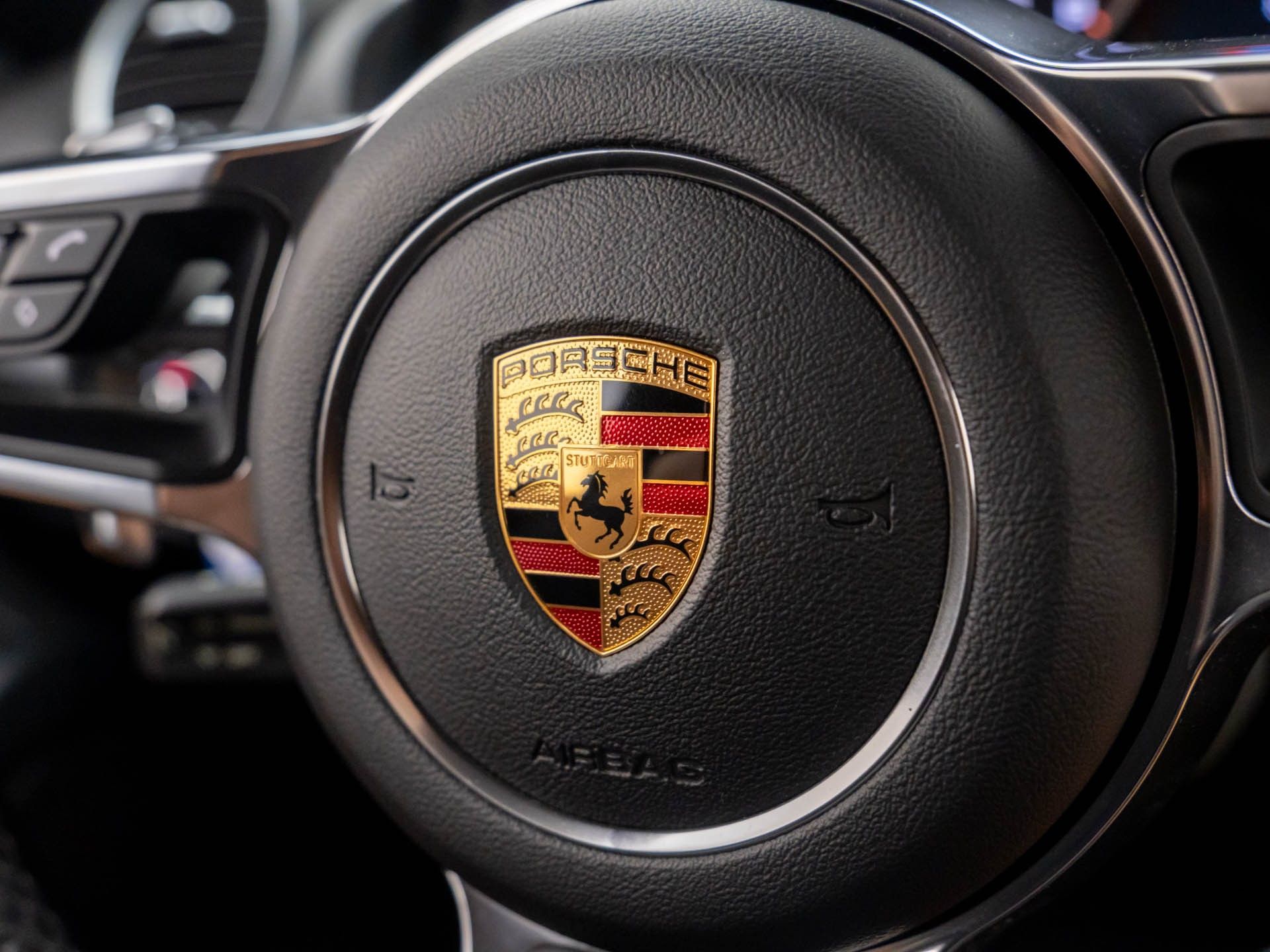 2019 Porsche Boxster photo 18