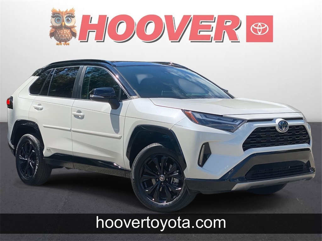 2022 Toyota RAV4 XSE's photo