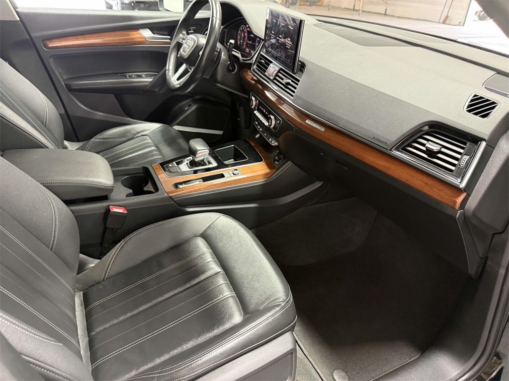 2023 Audi Q5 45 S line Premium photo 30