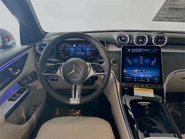 2025 Mercedes Benz GLC 300 photo 21