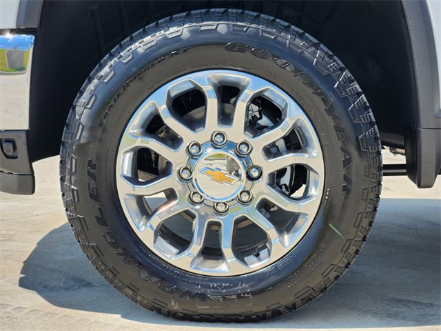 2025 Chevrolet Silverado 2500HD LTZ photo 8