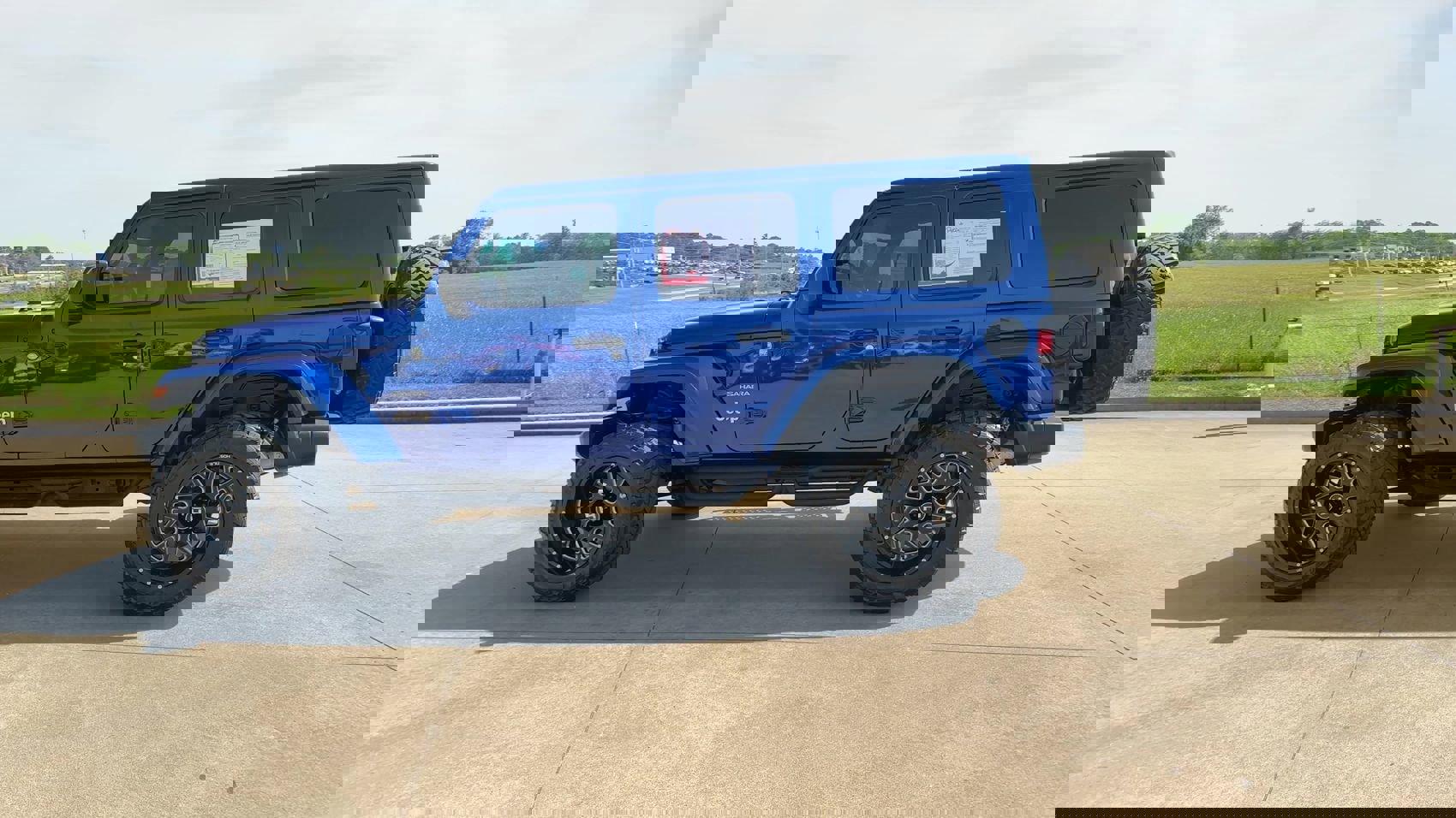 2020 Jeep Wrangler Unlimited Sahara photo 5
