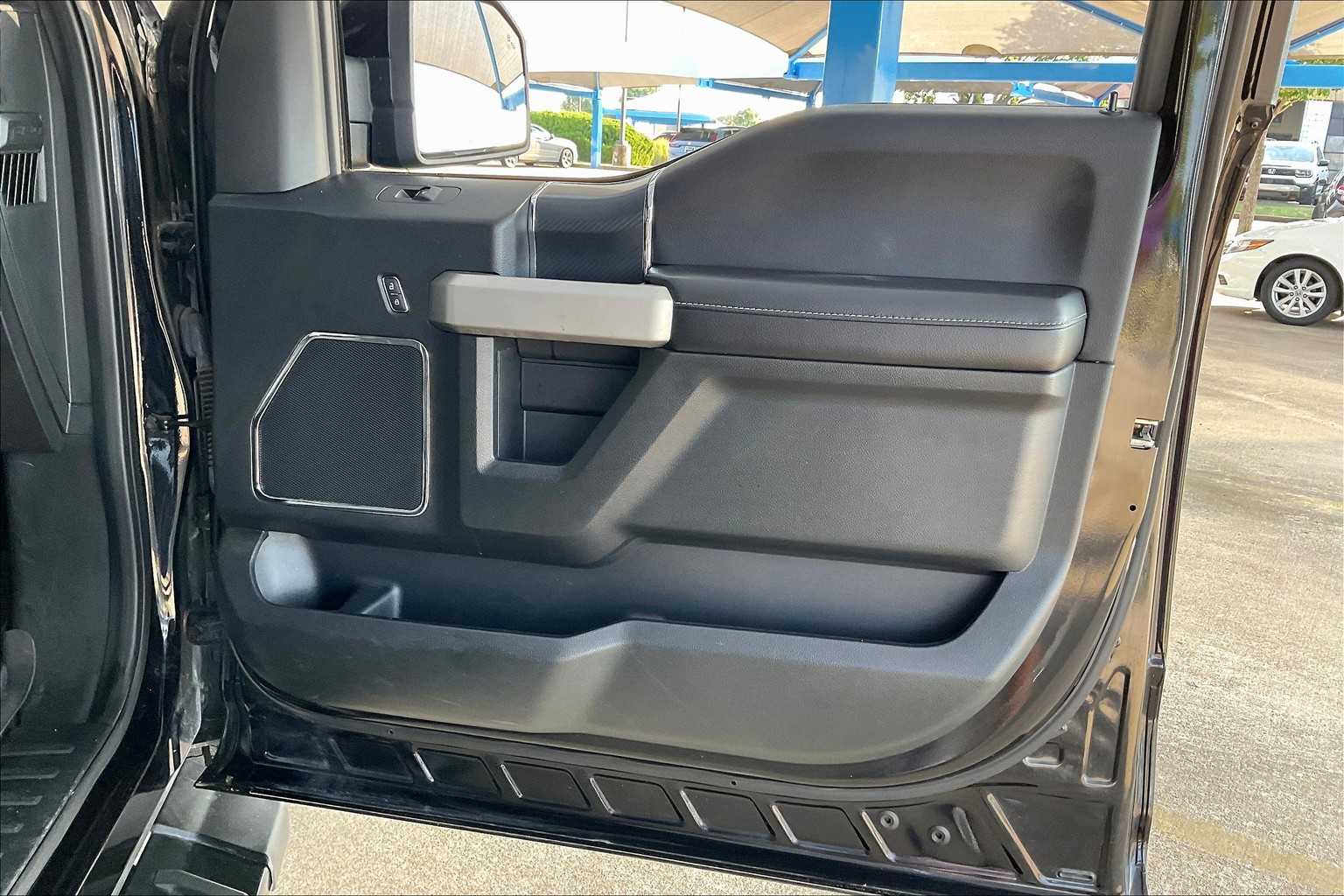 2019 Ford F-150 Lariat photo 21