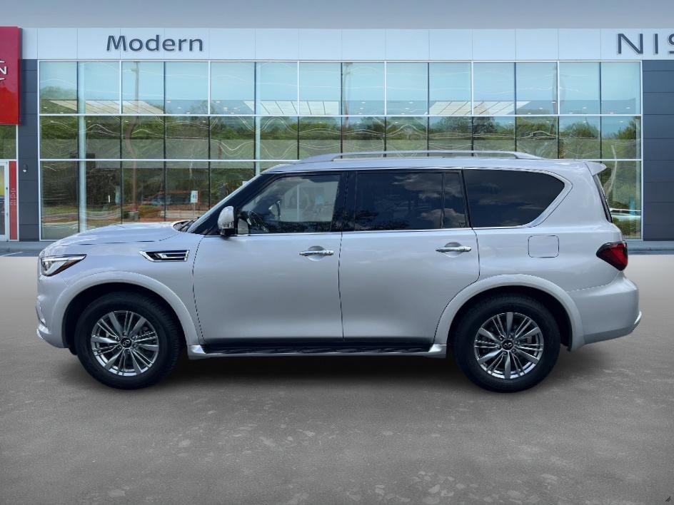 2023 Infiniti QX80 Luxe photo 6