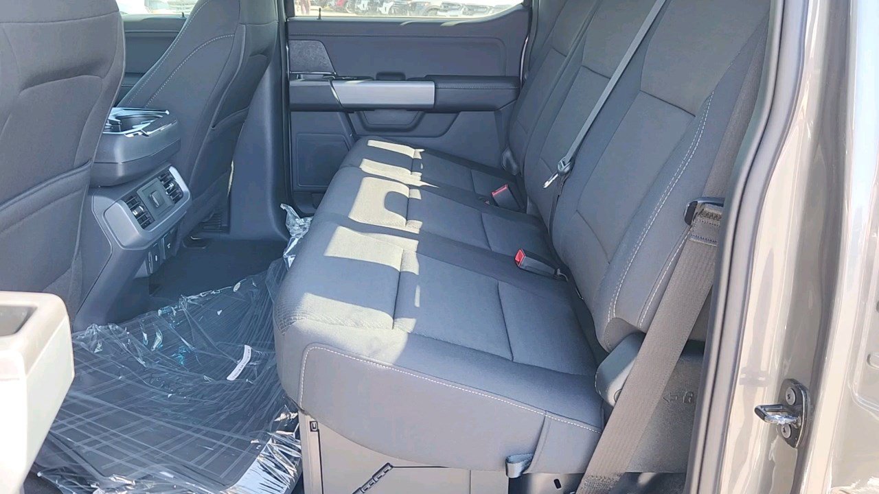2025 Ford F-150 XLT photo 11
