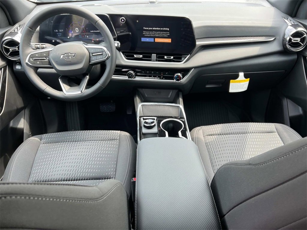 2026 Chevrolet Equinox LT photo 3