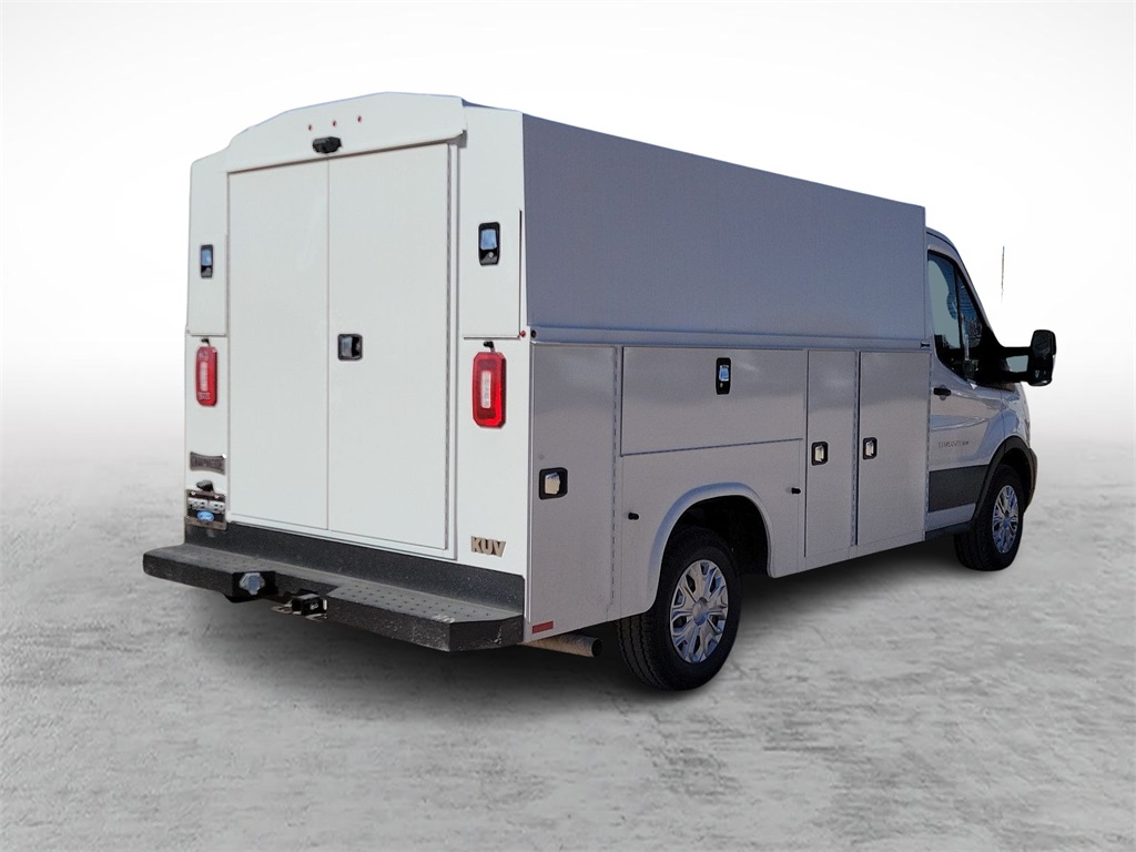 2024 Ford Transit Cutaway photo 6