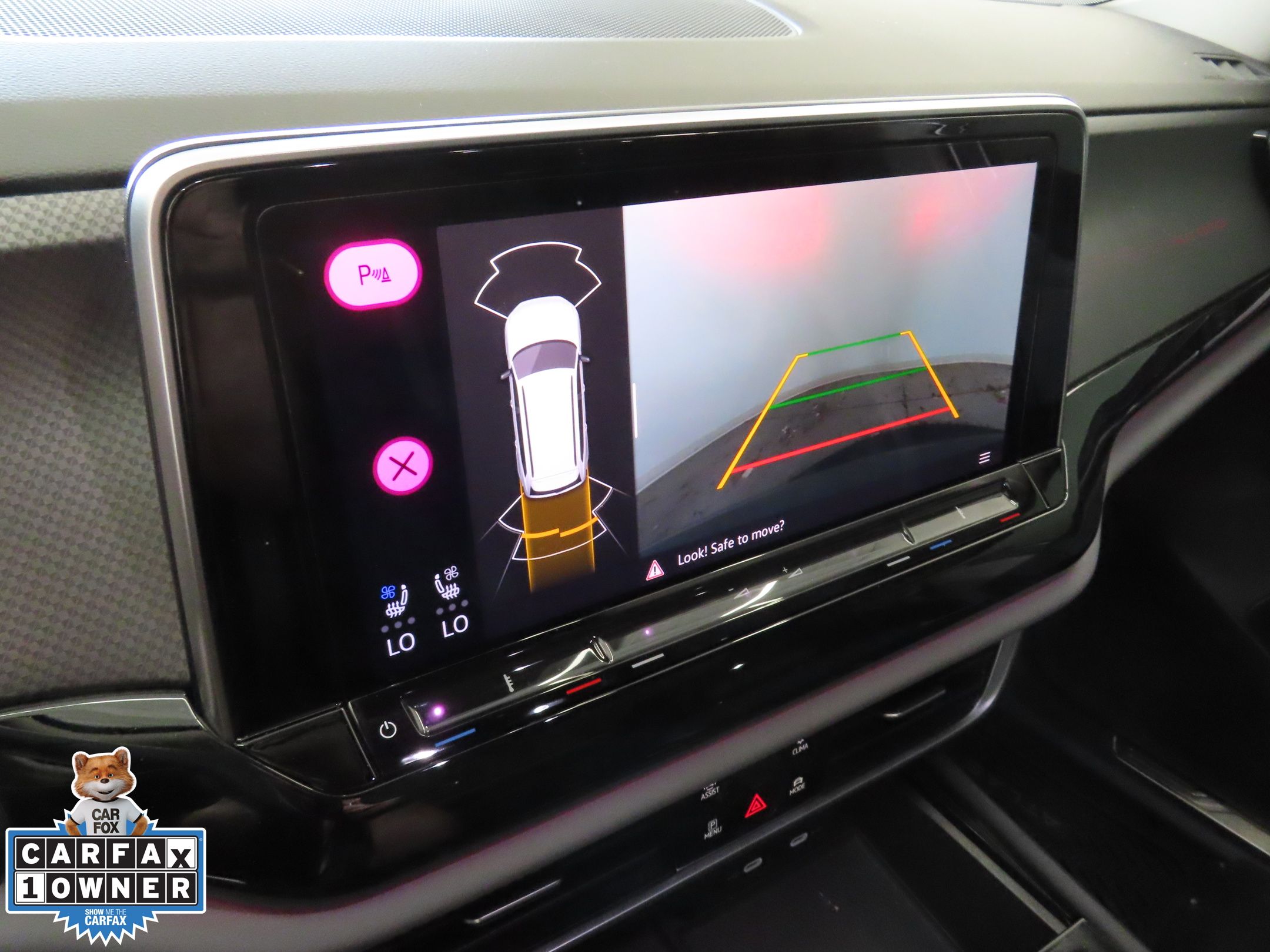 2024 Volkswagen Atlas Peak Edition SEL photo 15