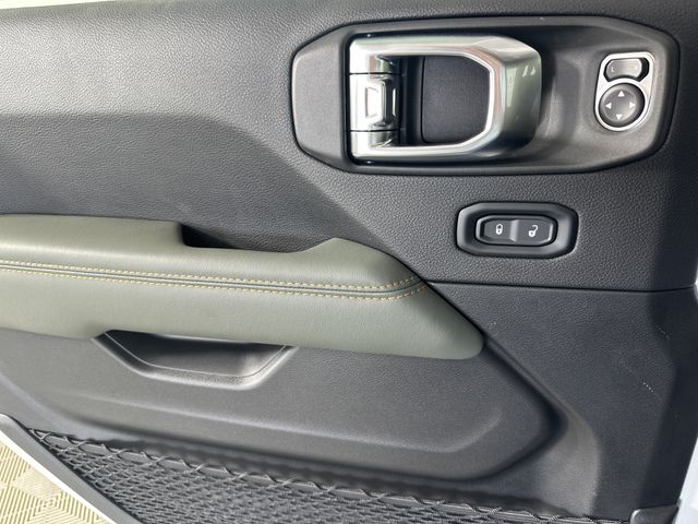 2025 Jeep Gladiator Mojave photo 20