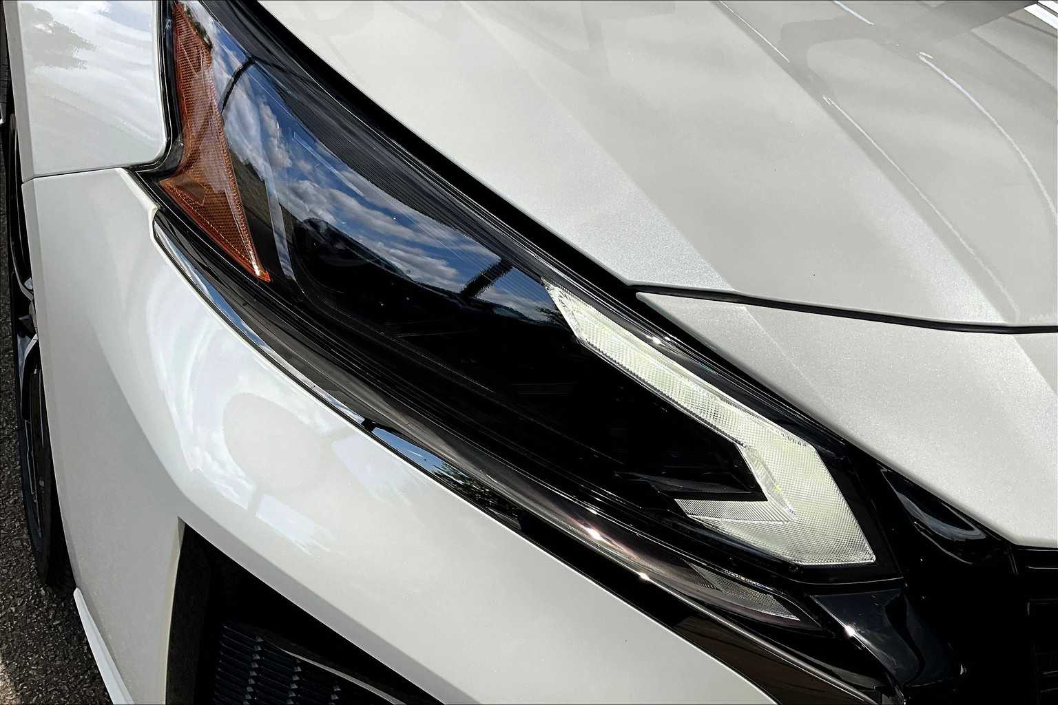 2025 Nissan Altima SR photo 15
