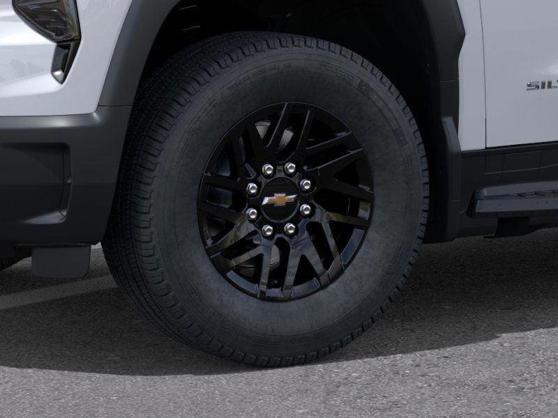 2026 Chevrolet Silverado EV photo 8