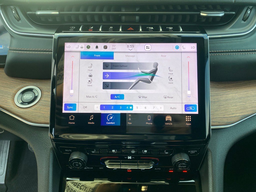 2022 Jeep Grand Cherokee Summit photo 9