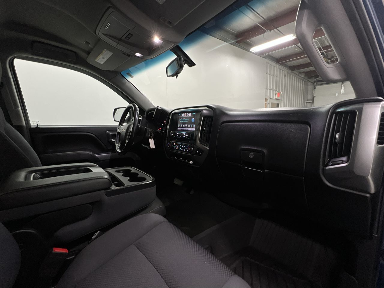 2018 Chevrolet Silverado 1500 LT photo 24