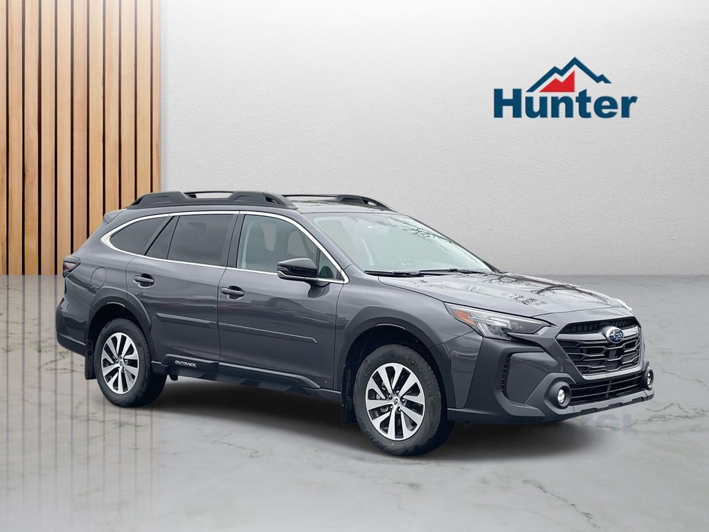 2025 Subaru Outback Premium's photo
